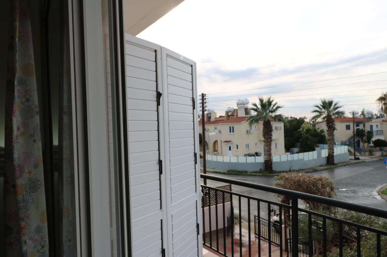 The Paradise Townhouses By Taimoura Paphos Eksteriør bilde